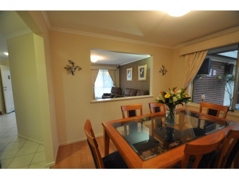15 Merrivale Drive, Happy Valley SA 5159