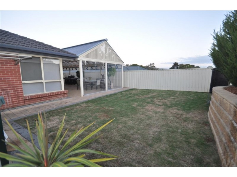 15 Merrivale Drive, Happy Valley SA 5159