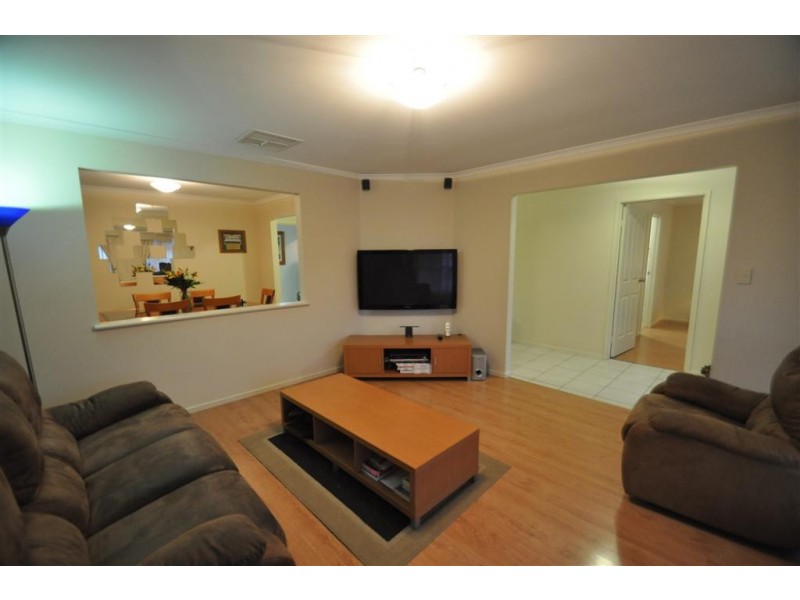 15 Merrivale Drive, Happy Valley SA 5159