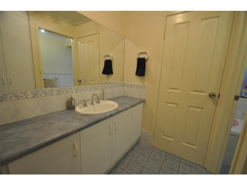 15 Merrivale Drive, Happy Valley SA 5159