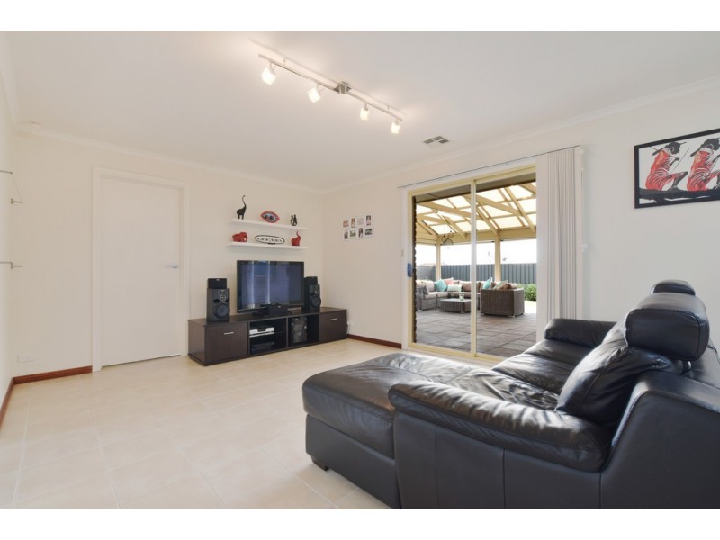 4 Arachne Drive, Hallett Cove SA 5158