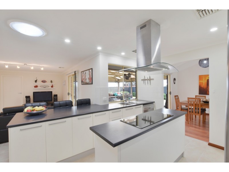 4 Arachne Drive, Hallett Cove SA 5158