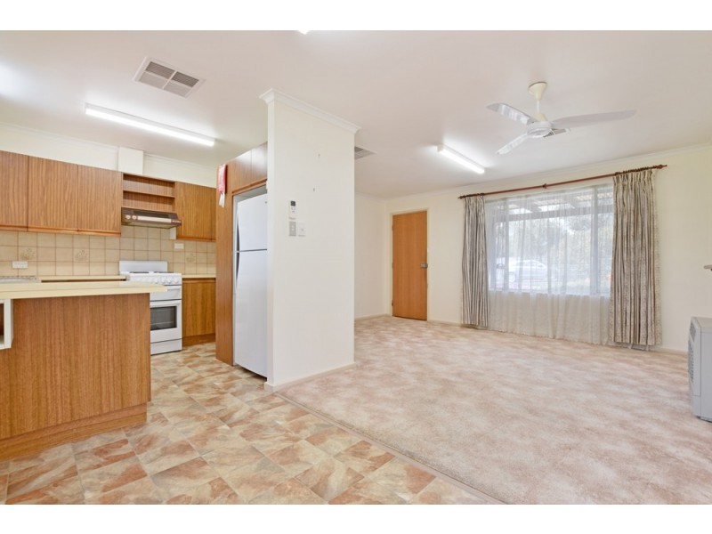 11 Wentworth Street, Moana SA 5169
