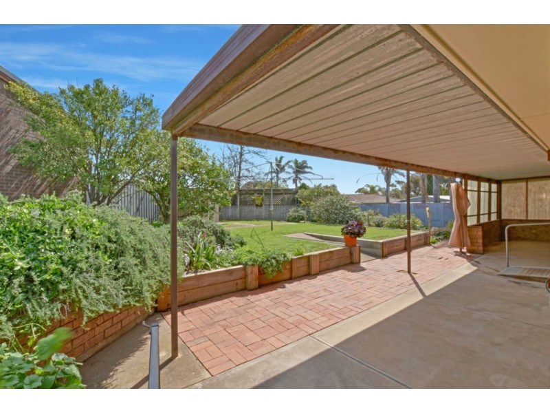 11 Wentworth Street, Moana SA 5169