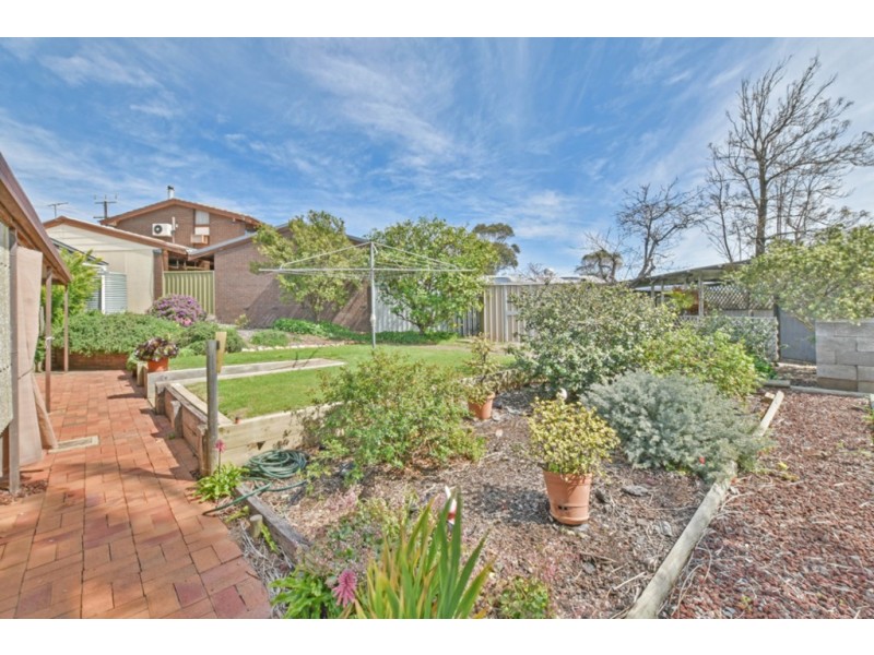 11 Wentworth Street, Moana SA 5169