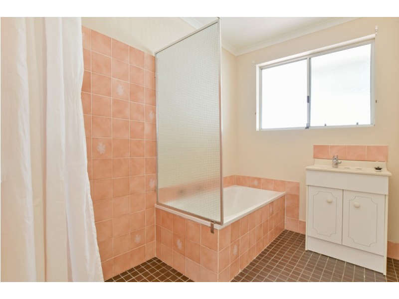 11 Wentworth Street, Moana SA 5169
