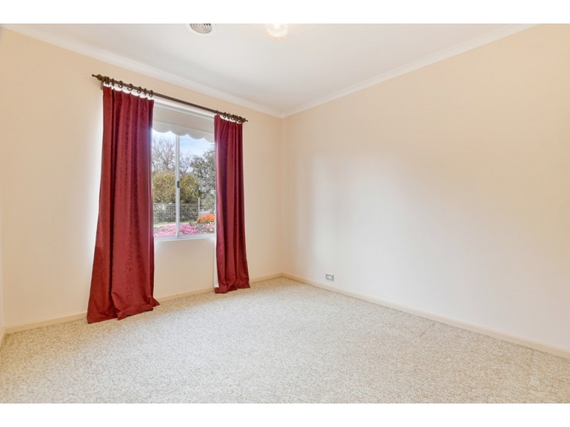 11 Wentworth Street, Moana SA 5169