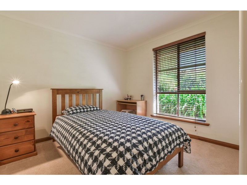 34 Quinvale Road, Hallett Cove SA 5158