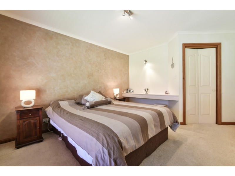 34 Quinvale Road, Hallett Cove SA 5158