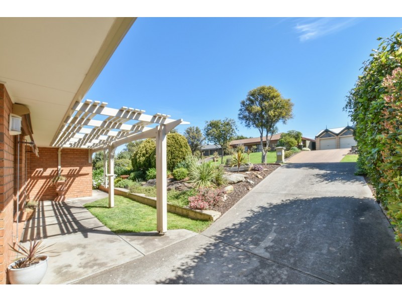 34 Quinvale Road, Hallett Cove SA 5158
