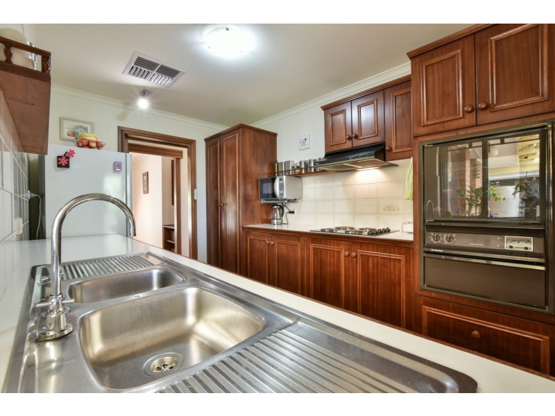 34 Quinvale Road, Hallett Cove SA 5158