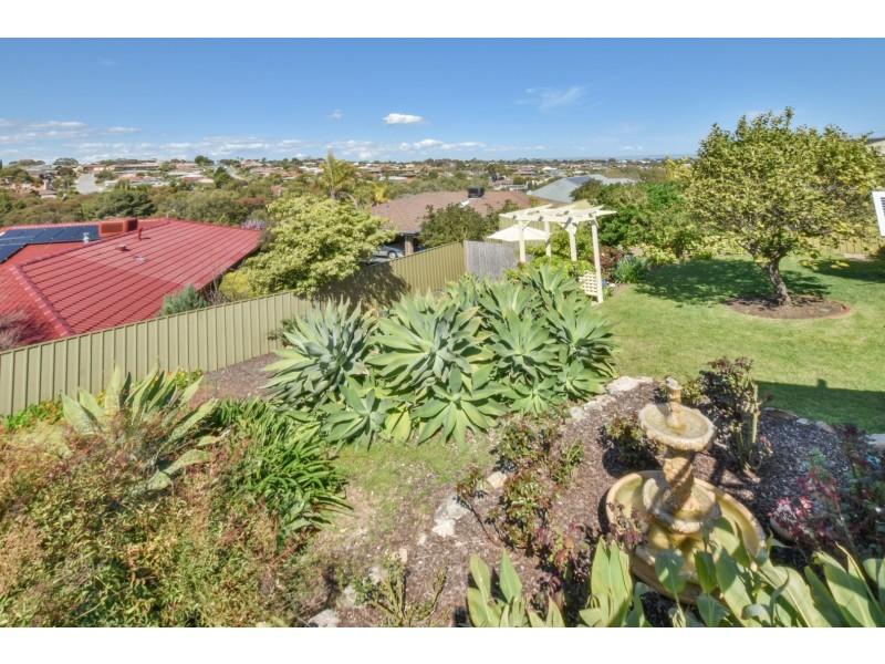 34 Quinvale Road, Hallett Cove SA 5158