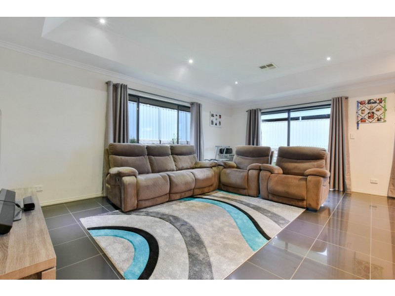 5 Kakadu Drive, Morphett Vale SA 5162