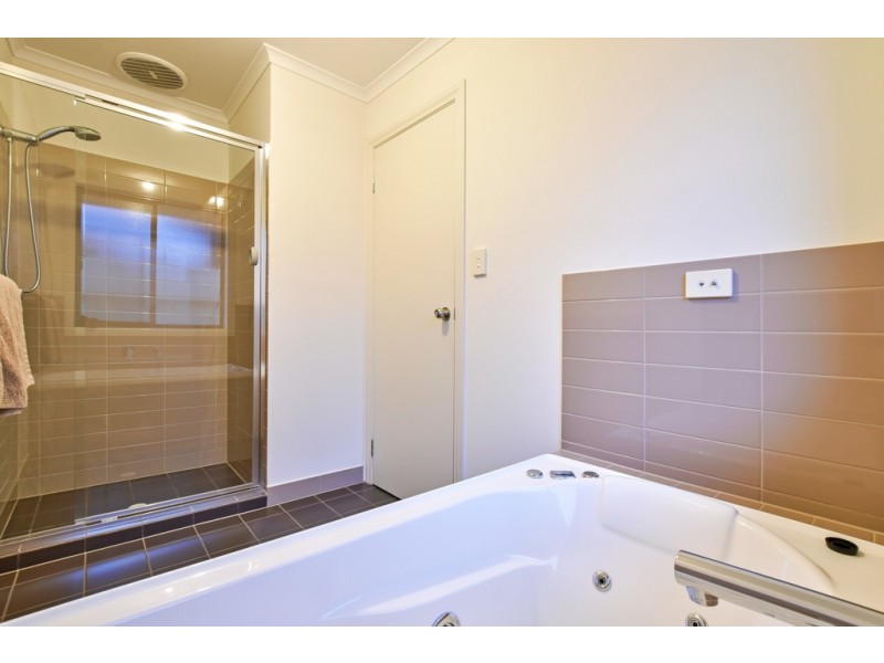 5 Kakadu Drive, Morphett Vale SA 5162