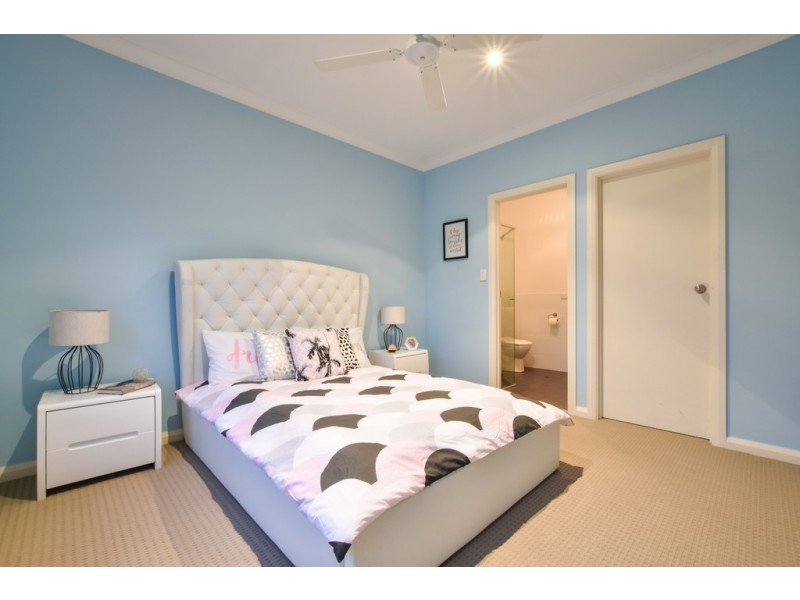 2A Fourth Avenue, Seaton SA 5023