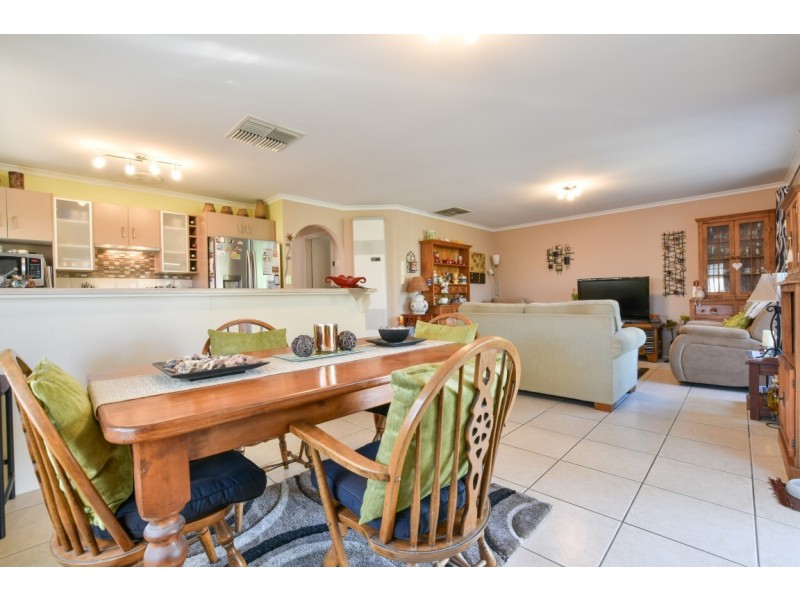 25 Tuscanny Way, Woodcroft SA 5162