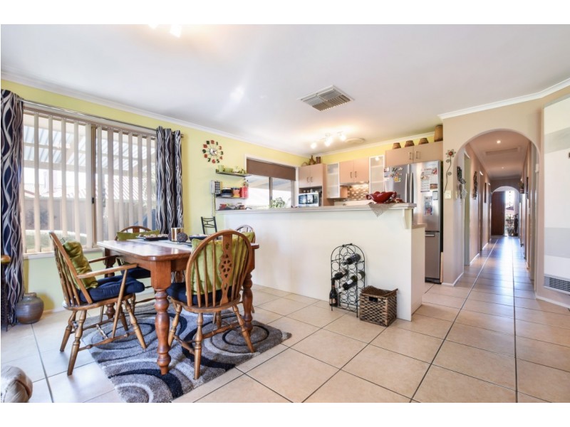 25 Tuscanny Way, Woodcroft SA 5162