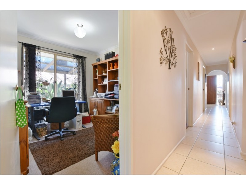 25 Tuscanny Way, Woodcroft SA 5162