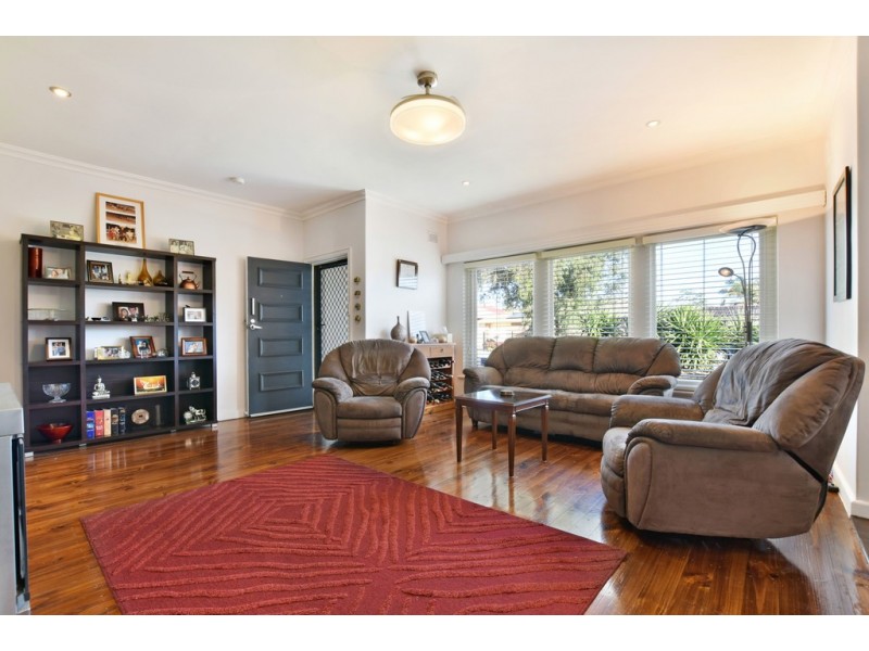 1A Parslow Road, Marion SA 5043