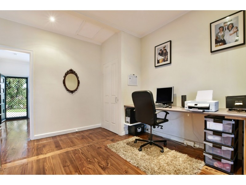 1A Parslow Road, Marion SA 5043