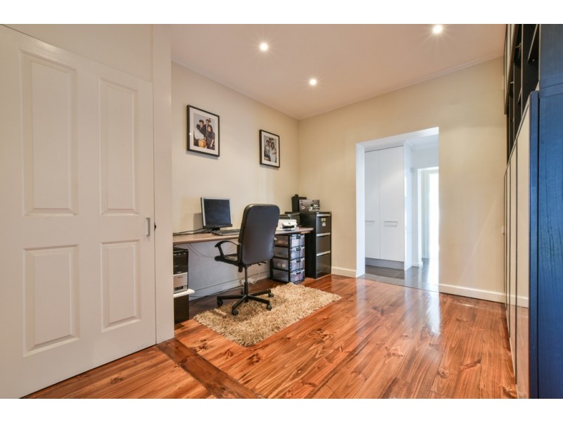 1A Parslow Road, Marion SA 5043