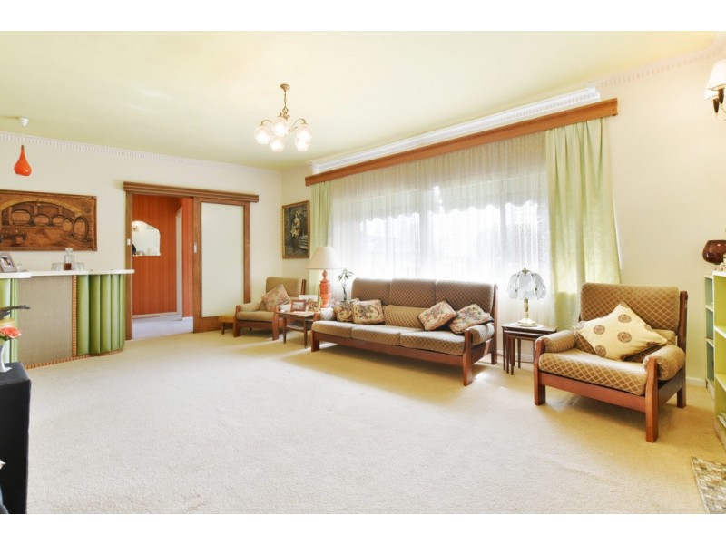 11 Sherwood Drive, Oaklands Park SA 5046