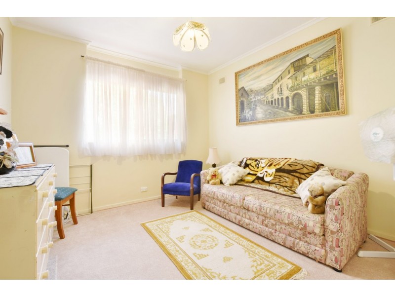 11 Sherwood Drive, Oaklands Park SA 5046