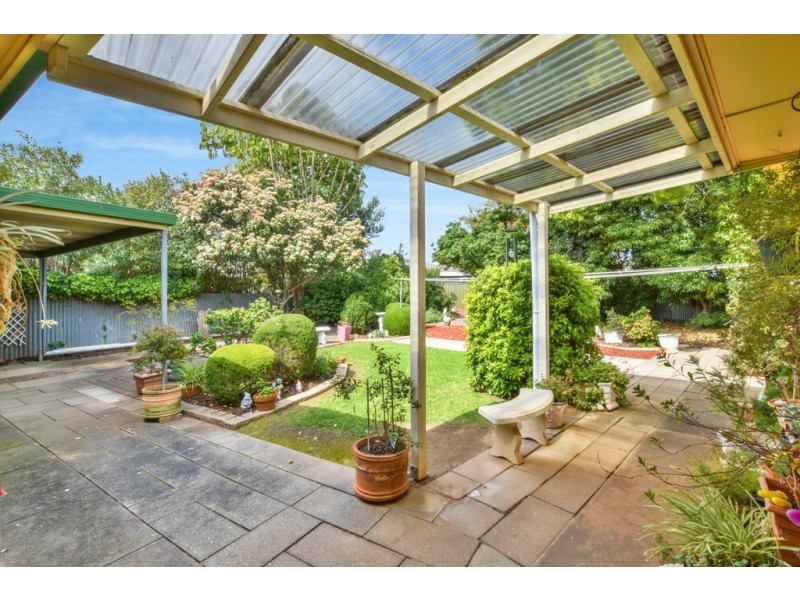 11 Sherwood Drive, Oaklands Park SA 5046