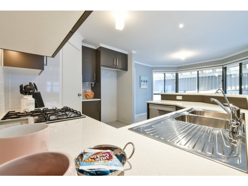 7 Manly Court, Seaford Rise SA 5169