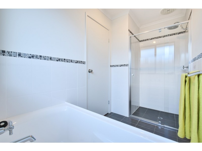 7 Manly Court, Seaford Rise SA 5169