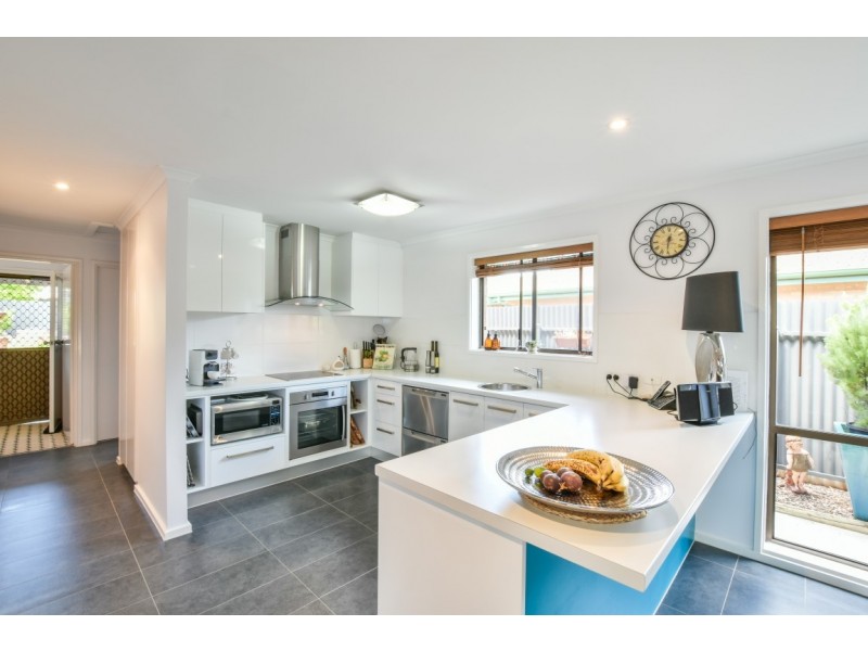 12 Adam Road, Morphett Vale SA 5162