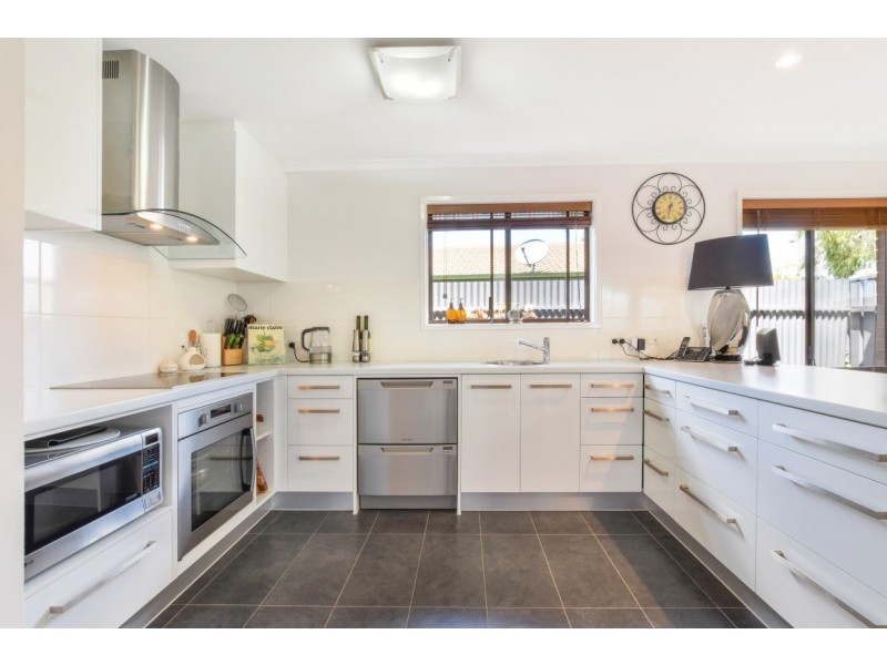 12 Adam Road, Morphett Vale SA 5162