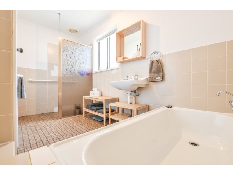 12 Adam Road, Morphett Vale SA 5162