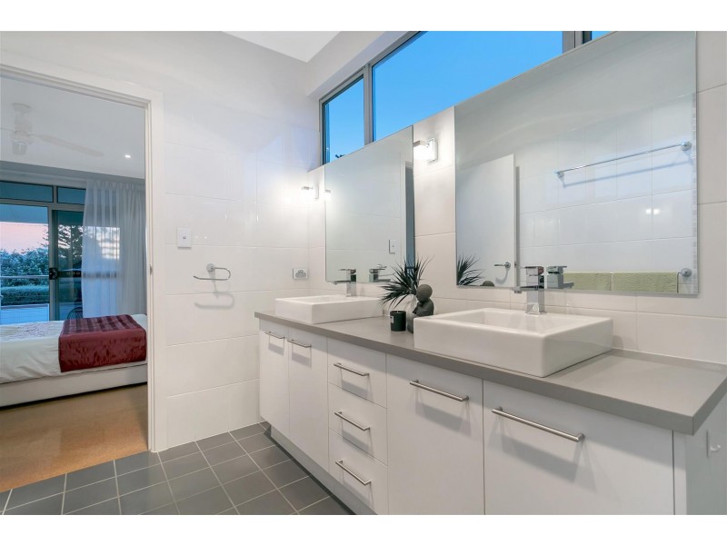 21 Coolangatta Drive, Aldinga Beach SA 5173