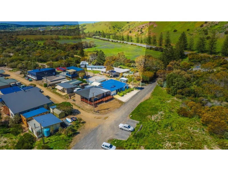 8 Lady Bay Road (Lady Bay), Normanville SA 5204