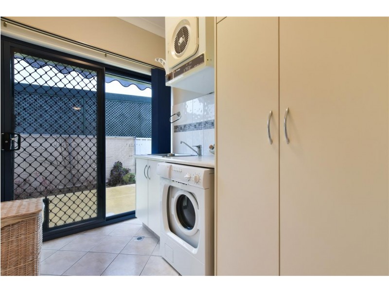 8 Lady Bay Road (Lady Bay), Normanville SA 5204