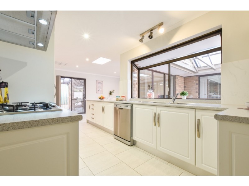 57 Cliff Avenue, Port Noarlunga South SA 5167