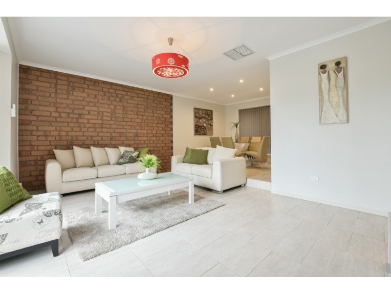 57 Cliff Avenue, Port Noarlunga South SA 5167