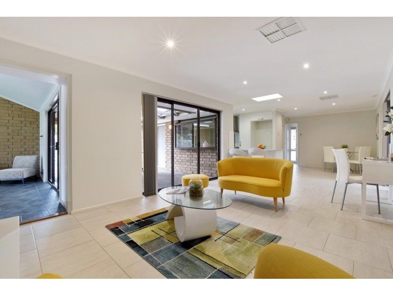 57 Cliff Avenue, Port Noarlunga South SA 5167