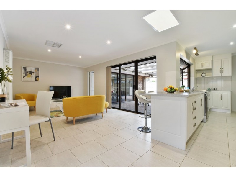 57 Cliff Avenue, Port Noarlunga South SA 5167