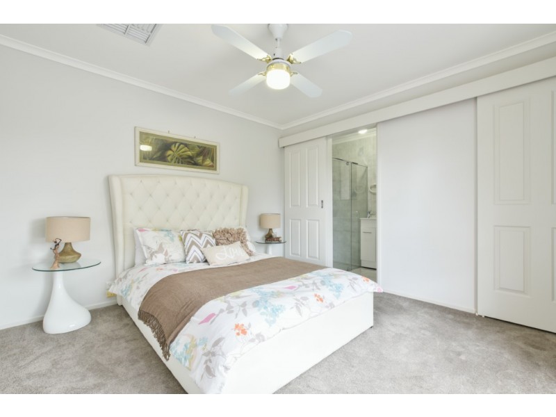 57 Cliff Avenue, Port Noarlunga South SA 5167