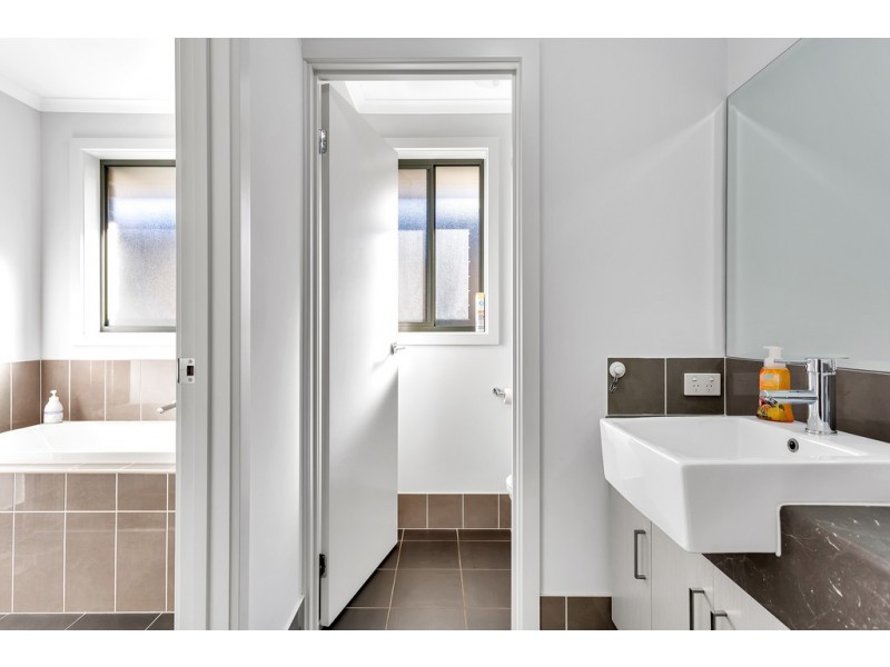 23 Sunderland Crescent, Seaford SA 5169