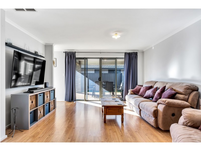 23 Sunderland Crescent, Seaford SA 5169