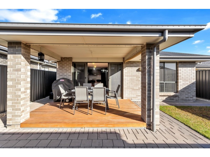 23 Sunderland Crescent, Seaford SA 5169