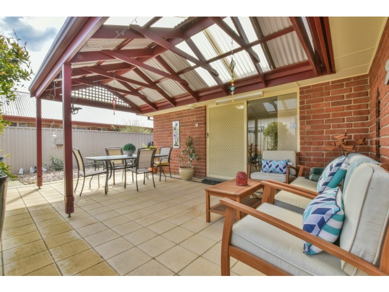 2 Epsilon Close, Woodcroft SA 5162