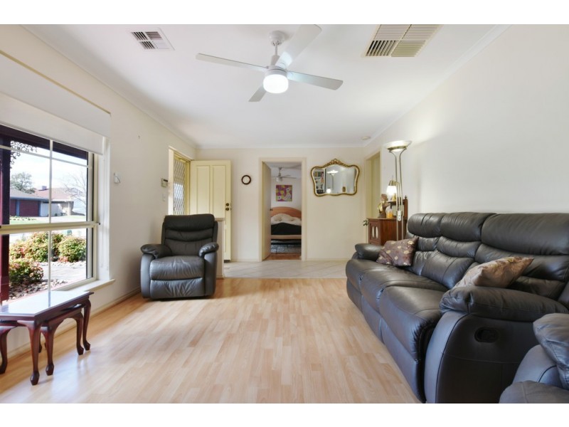 2 Epsilon Close, Woodcroft SA 5162