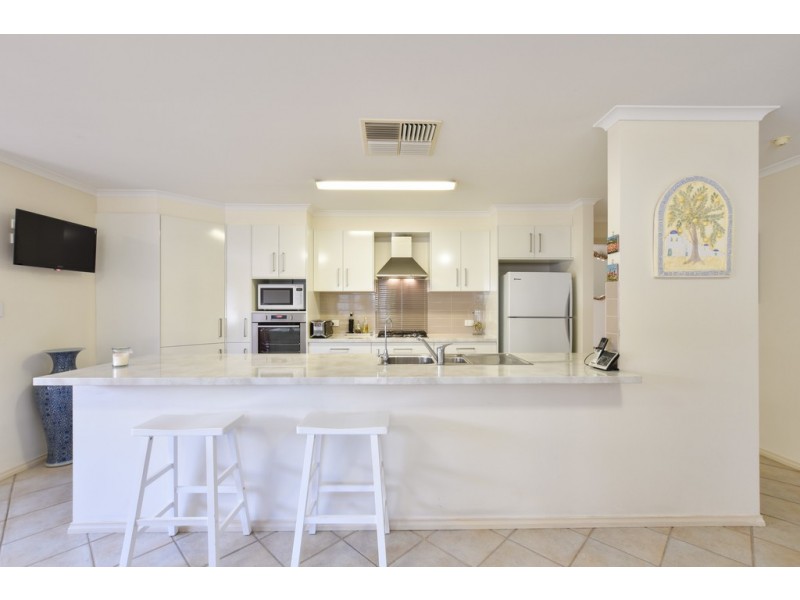2 Epsilon Close, Woodcroft SA 5162