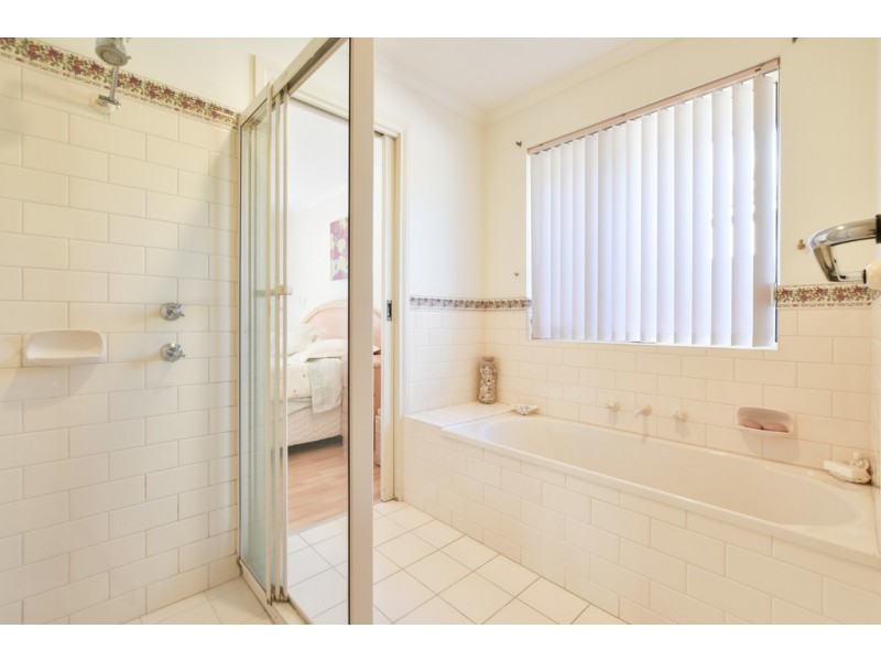 2 Epsilon Close, Woodcroft SA 5162