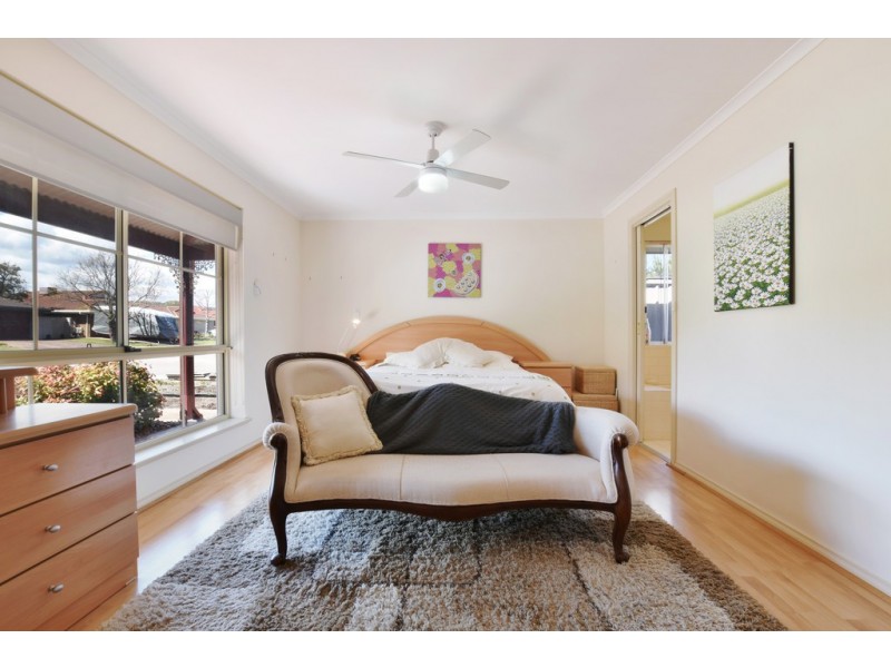 2 Epsilon Close, Woodcroft SA 5162