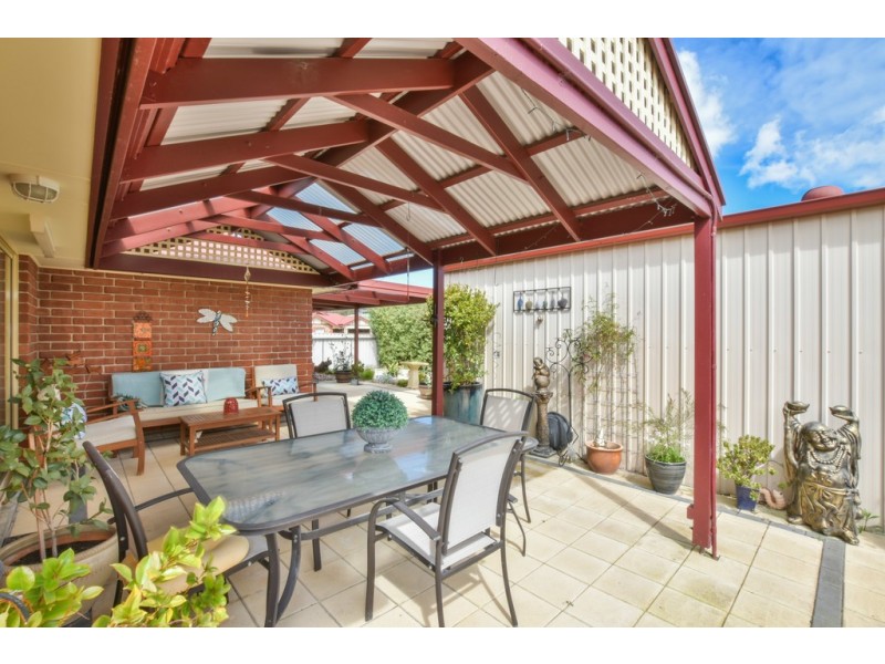 2 Epsilon Close, Woodcroft SA 5162